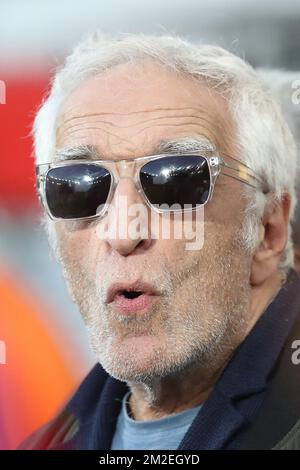 L'acteur français Gerard Darmon photographié au début du match Jupiler Pro League entre Standard de Liège et RSCA Anderlecht, à Liège, mercredi 18 avril 2018, le quatrième jour du Play-off 1 du championnat belge de football. BELGA PHOTO BRUNO FAHY Banque D'Images