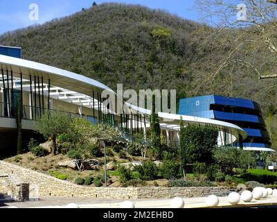 Thermes d'Avène | Station thermale d'Avène les bains spéciés des soins de la peau 18/04/2018 Banque D'Images