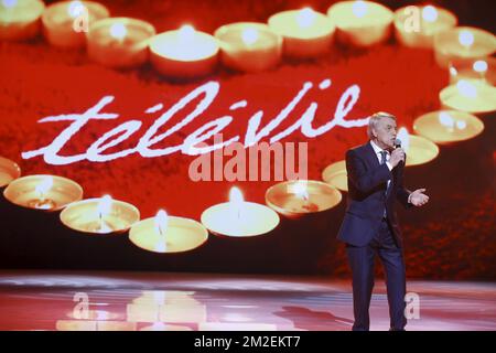 La chanteuse Salvatore Adamo se produit à la cérémonie de clôture de l'édition 30th de l'événement caritatif 'Televie' des chaînes de télévision RTL-TVI, le samedi 21 avril 2018 à Louvain-la-Neuve. BELGA PHOTO NICOLAS MATERLINCK Banque D'Images