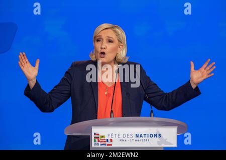 Pour 1 mai, contrairement à ses habitudes, Marine n'a pas défilé à Paris, mais a donné un rendez-vous à ses militants à Nice, A l'occasion de la réunion organisée par le mouvement Europe des Nations et des libertés (MENL).sur la photo Marine LePen | pour le 1er Mai contrairement à ses habitants, Marine ne défilait pas à Paris, mais à donner rendez-vous à ses militants à Nice, À l'occasion de la réunion organisée par le mouvement Europe des nations et des libertés (MENL) . Sur la photo Marine LePen. 01/05/2018 Banque D'Images