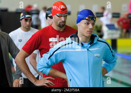 Belge Pieter Timmers (C) photographié pendant la troisième journée des Championnats de natation Belge, samedi 12 mai 2018, à Sint-Amandsberg, Gand. BELGA PHOTO LUC CLAESSEN Banque D'Images