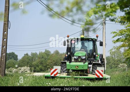 Tonte | fauchage 08/05/2016 Banque D'Images