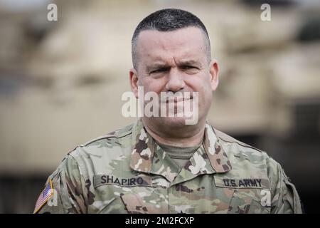 ÉTATS-UNIS Major général Steven Shapiro, commandant général, 21st Theatre Suresment Command photographié pendant l'opération militaire 'du fort au port' de l'armée belge, à Kallo, le lundi 21 mai 2018. BELGA PHOTO THIERRY ROGE Banque D'Images