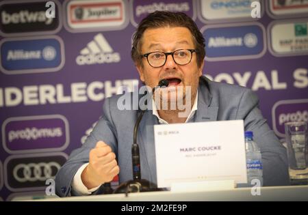 Le président d'Anderlecht, Marc Coucke, a été photographié lors d'une conférence de presse de l'équipe de la Jupiler Pro League, RSC Anderlecht, à Anderlecht, Bruxelles, le mercredi 23 mai 2018. BELGA PHOTO VIRGINIE LEFOUR Banque D'Images