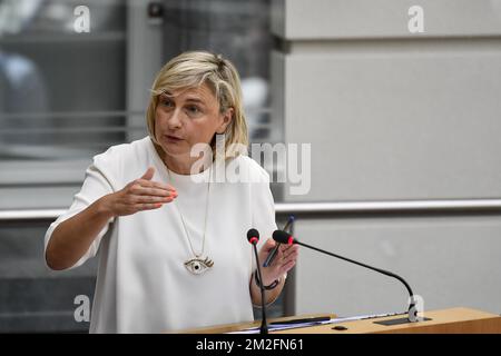 Ministre flamand de l'éducation, Hilde Crevits, photographié lors d'une session plénière du Parlement flamand à Bruxelles, le mercredi 30 mai 2018. BELGA PHOTO JASPER JACOBS Banque D'Images