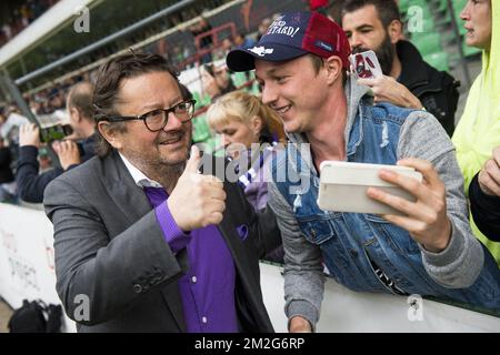 Marc Coucke, président d'Anderlecht, a photographié pendant un match amical, le premier de la nouvelle saison 2018-2019 pour Anderlecht, entre RWDM et RSC Anderlecht, à Bruxelles, le vendredi 22 juin 2018. BELGA PHOTO LAURIE DIEFFEMBACQ Banque D'Images