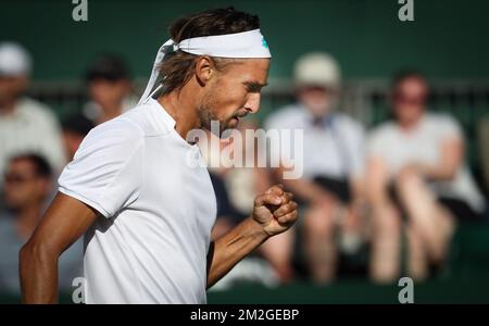 Belge Ruben Bemelmans célèbre lors d'un premier match des singles entre Belge Ruben Bemelmans (ATP 104) et USA Steve Johnson (ATP 42) au premier jour du tournoi de tennis de Wimbledon 2018 au All England tennis Club, dans le sud-ouest de Londres, en Grande-Bretagne, Lundi 02 juillet 2018. BELGA PHOTO VIRGINIE LEFOUR Banque D'Images