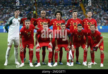 L-R, UP, gardien de but de Belgique Thibaut Courtois, Romelu Lukaku de Belgique, Vincent Kompany de Belgique, Axel Witsel de Belgique, Thomas Meunier de Belgique, Jan Vertonghen et Down en Belgique, Dries Mertens en Belgique, Kevin de Bruyne en Belgique, Eden Hazard en Belgique, Yannick Carrasco en Belgique et Dries Mertens en Belgique posent pour la photo de l'équipe avant un match de 16 entre l'équipe nationale belge de football les Red Devils et le Japon à Rostov, en Russie, Lundi 02 juillet 2018. BELGA PHOTO BRUNO FAHY Banque D'Images