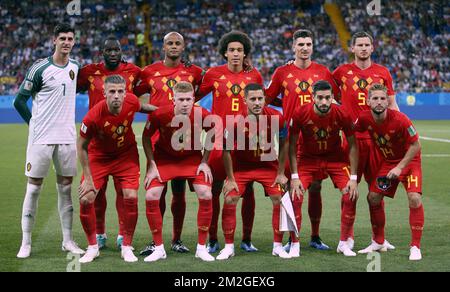 L-R, UP, gardien de but de Belgique Thibaut Courtois, Romelu Lukaku de Belgique, Vincent Kompany de Belgique, Axel Witsel de Belgique, Thomas Meunier de Belgique, Jan Vertonghen et Down en Belgique, Dries Mertens en Belgique, Kevin de Bruyne en Belgique, Eden Hazard en Belgique, Yannick Carrasco en Belgique et Dries Mertens en Belgique posent pour la photo de l'équipe avant un match de 16 entre l'équipe nationale belge de football les Red Devils et le Japon à Rostov, en Russie, Lundi 02 juillet 2018. BELGA PHOTO BRUNO FAHY Banque D'Images