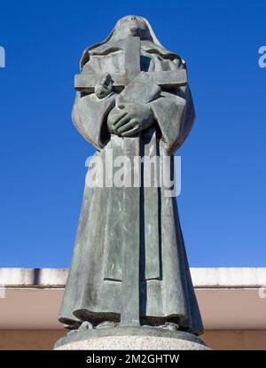 Banos de Montemayor, Espagne - 3rd janvier 2021 : statue de la Sainte Rose de Lima, Banos de Montemayor, Caceres, Estrémadure, Espagne. Artiste inconnu Banque D'Images