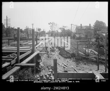 Distribution Department, Arlington Pumping Station, extension to coal pocket, general view looking south, Arlington, Mass., Jun. 3, 1918 , waterworks, pumping stations, construction sites Stock Photo
