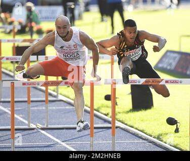 Artur Noga polonais et l'athlète belge Michael Obasuyi photographiés en action lors de la demi-finale de la course masculine de 110m haies aux Championnats d'athlétisme européens, à Berlin, en Allemagne, le vendredi 10 août 2018. Les championnats européens d'athlétisme se tiennent à Berlin du 07 au 12 août. BELGA PHOTO JASPER JACOBS Banque D'Images