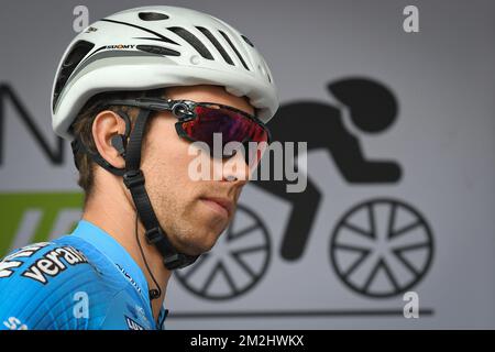 Belge Sean de Bie de verandas Willems - Crelan photographié au début de la quatrième étape de la course cycliste de Binkcbank Tour, 165,5km de Blankenberge à Ardooie, Belgique, jeudi 16 août 2018. BELGA PHOTO DAVID STOCKMAN Banque D'Images