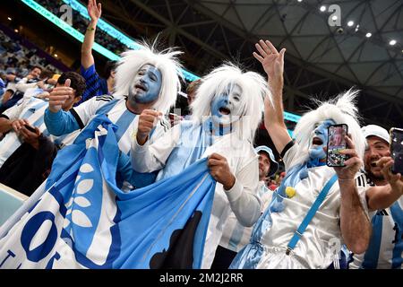 Jubilation, joie, excitation des fans argentins, fans de football, célébration de l'entrée dans la finale. Demi-finale, demi-finale 61, Argentine (ARG) - Croatie (CRO) 3-0 sur 13 décembre 2022, coupe du monde de football du stade Lusail 20122 au Qatar, de 20 novembre. - 18.12.2022 ? Banque D'Images