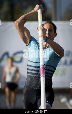 French Renaud Lavillenie photographiée en action lors de l'événement AG Insurance Urban Memorial Pole Vault, samedi 25 août 2018, à Anvers. BELGA PHOTO KRISTOF VAN ACCOM Banque D'Images