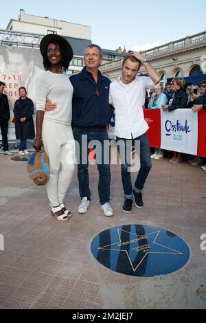 L'actrice française Fatou n'Diaye, le réalisateur Koen Mortier et l'acteur Vincent Rottiers photographiés lors de la soirée d'ouverture de l'édition 12th du festival du film d'Ostende, vendredi 07 septembre 2018. BELGA PHOTO KURT DESPLENTER Banque D'Images