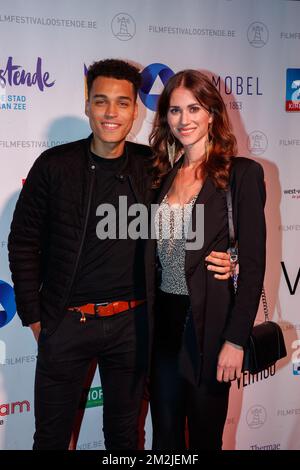 Le journaliste sportif Aster Nzeyimana et l'actrice Lize Fereyn photographiés pendant la soirée d'ouverture de l'édition 12th du festival du film d'Ostende, le vendredi 07 septembre 2018. BELGA PHOTO KURT DESPLENTER Banque D'Images