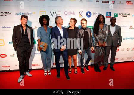 Le film 'Engel' avec l'écrivain Dimitri Verhulst (L), l'actrice Fatou n'Diaye (2L) et le réalisateur Koen Mortier (3L) photographiés lors de la soirée d'ouverture de l'édition 12th du festival du film d'Ostende, vendredi 07 septembre 2018. BELGA PHOTO KURT DESPLENTER Banque D'Images