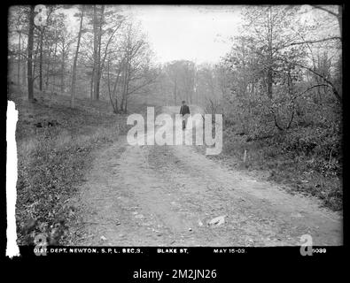 Service de distribution, conduites d'alimentation, section 3, rue Blake, Newton, Masse, 15 mai 1903 , travaux d'eau, conduits de tuyaux, chantiers de construction Banque D'Images