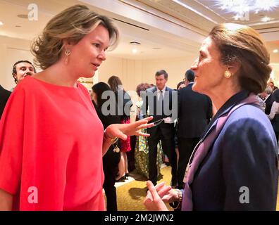 La Reine Mathilde de Belgique rencontre le Directeur exécutif de l'UNICEF, Henrietta Fore, lors de la réception de la Fondation Schwab à l'occasion du 20th anniversaire, à marge de la session 73th de l'Assemblée générale des Nations Unies (AGNU 73), à New York, États-Unis d'Amérique, le dimanche 23 septembre 2018. BELGA PHOTO PALAIS ROYAL / RAFIKE YILMAZ / BENOIT DOPPAGNE Banque D'Images