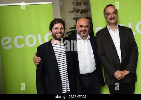 Stephane Roberti, Christos Doulkeridis et Watermael-Boitsfort / le maire de Watermaal-Bosvoorde Olivier Deleuze photographié lors d'un bureau du parti Vert francophone Ecolo, lundi 15 octobre 2018 à Bruxelles, après les élections locales et provinciales d'hier en Belgique. BELGA PHOTO LAURIE DIEFFEMBACQ Banque D'Images