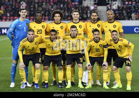 L-R, UP, gardien de but belge Thibaut Courtois, belge Dedryck Boyata, belge Axel Witsel, belge Thomas Meunier, belge Nacer Chadli, Vincent Kompany en Belgique et Toby Alderweireld en Belgique, Youri Tielemans en Belgique, orgue Hazard en Belgique, Eden Hazard, capitaine belge et Dries Mertens en Belgique, posent pour le tableau de l'équipe avant un match de football entre la Suisse et l'équipe nationale belge les Red Devils à Lucerne, Suisse, dimanche 18 novembre 2018, Le dernier match du groupe 2 de l'UEFA Nations League A. BELGA PHOTO DIRK WAEM Banque D'Images