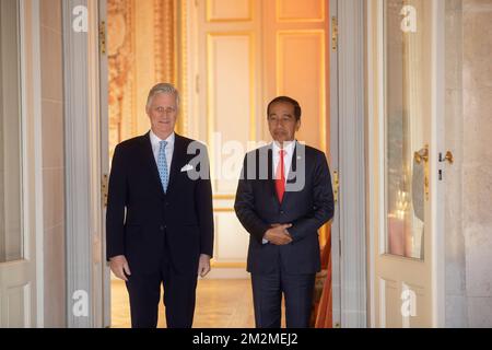 Bruxelles 14 décembre 2022. Le roi Philippe - Filip de Belgique et le président indonésien Joko Widodo pose pour le photographe lors d'une audience au Palais Royal à Bruxelles avec le président indonésien, le mercredi 14 décembre 2022. BELGA PHOTO HATIM KAGHAT Banque D'Images