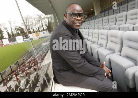 Basile Boli photographié lors de la huitième édition du prix Raymond Goethals, pour l'entraîneur dont le style était le plus proche du style de Raymond Goethals, lundi 03 décembre 2018, à Bruxelles. BELGA PHOTO THIERRY ROGE Banque D'Images