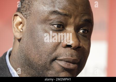 Basile Boli photographié lors de la huitième édition du prix Raymond Goethals, pour l'entraîneur dont le style était le plus proche du style de Raymond Goethals, lundi 03 décembre 2018, à Bruxelles. BELGA PHOTO THIERRY ROGE Banque D'Images