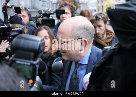 Le ministre de la Justice, Koen Geens, s'entretient avec la presse à l'approche d'une réunion du conseil des ministres du gouvernement fédéral à Bruxelles, le vendredi 07 décembre 2018. BELGA PHOTO NILS VANCRAEYNEST Banque D'Images