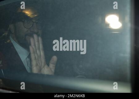 Le Premier ministre belge Charles Michel quitte le château royal de Laeken - Laken, Bruxelles, après avoir donné la démission de son gouvernement au roi Philippe - Filip de Belgique, mardi 18 décembre 2018. BELGA PHOTO THIERRY ROGE Banque D'Images