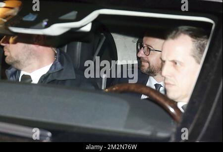 Le Premier ministre belge Charles Michel quitte le château royal de Laeken - Laken, Bruxelles, après avoir donné la démission de son gouvernement au roi Philippe - Filip de Belgique, mardi 18 décembre 2018. BELGA PHOTO NICOLAS MATERLINCK Banque D'Images