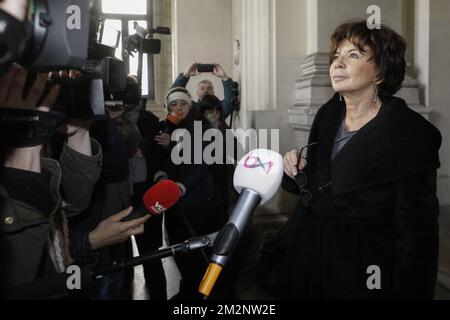 L'avocate Michele Hirsch, représentant la commission des organisations juives, le CCOJB part après une session dans le procès concernant l'attentat terroriste au Musée juif de Bruxelles, au Palais de Justice de Bruxelles, à Bruxelles, le mardi 15 janvier 2019. Nemmauche et Bendrer sont accusés d'avoir commis un attentat terroriste le 24 mai 2014 au Musée juif de Bruxelles, tuant quatre personnes. BELGA PHOTO THIERRY ROGE Banque D'Images