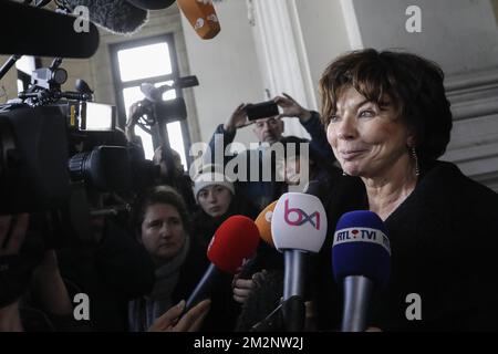 L'avocate Michele Hirsch, représentant la commission des organisations juives, le CCOJB part après une session dans le procès concernant l'attentat terroriste au Musée juif de Bruxelles, au Palais de Justice de Bruxelles, à Bruxelles, le mardi 15 janvier 2019. Nemmauche et Bendrer sont accusés d'avoir commis un attentat terroriste le 24 mai 2014 au Musée juif de Bruxelles, tuant quatre personnes. BELGA PHOTO THIERRY ROGE Banque D'Images