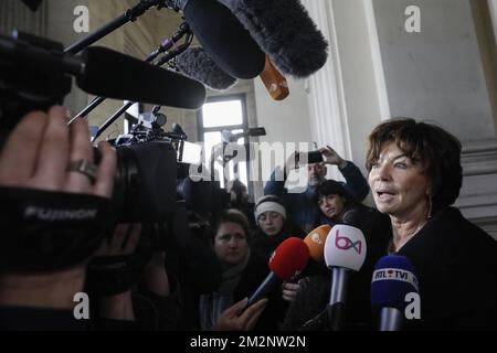 L'avocate Michele Hirsch, représentant la commission des organisations juives, le CCOJB part après une session dans le procès concernant l'attentat terroriste au Musée juif de Bruxelles, au Palais de Justice de Bruxelles, à Bruxelles, le mardi 15 janvier 2019. Nemmauche et Bendrer sont accusés d'avoir commis un attentat terroriste le 24 mai 2014 au Musée juif de Bruxelles, tuant quatre personnes. BELGA PHOTO THIERRY ROGE Banque D'Images