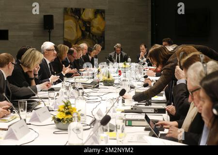 L'illustration montre un sommet conjoint du gouvernement flamand et du gouvernement de l'État membre allemand Rhénanie-du-Nord-Westphalie, vendredi 18 janvier 2019 à Bruxelles. BELGA PHOTO NICOLAS MATERLINCK Banque D'Images