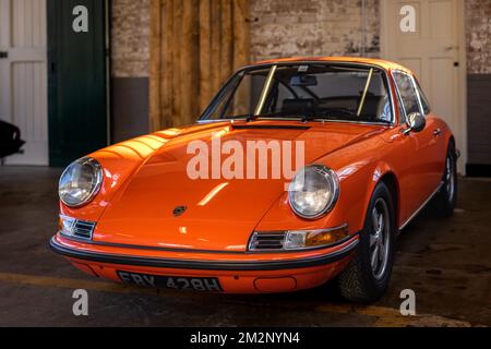 1970 Porsche 911 S 'FBY 428H' exposée au Scramble d'octobre qui s'est tenu au Bicester Heritage Centre le 9th octobre 2022. Banque D'Images