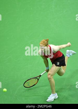 L'Alison belge Van Uytvanck joue un match de tennis entre l'Alison belge Van Uytvanck et la française Caroline Garcia, le premier caoutchouc de la rencontre de tennis de la Fed Cup entre la Belgique et la France, les quarts de finale du Groupe mondial, samedi 09 février 2019 à Liège. BELGA PHOTO BENOIT DOPPAGNE Banque D'Images