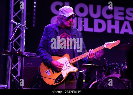 Gloucester, Royaume-Uni. 11th, décembre 2022. Le groupe de rock anglais The Chameleons joue un concert au Gloucester Guildhall à Gloucester. Ici, le guitariste Neil Dwerryhouse est vu en direct sur scène. (Crédit photo : Gonzales photo – Per-Otto Oppi). Banque D'Images