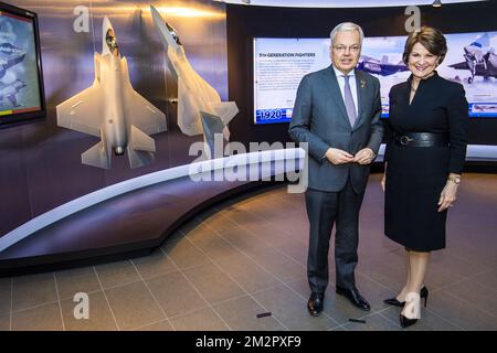 Ce document, distribué par le ministère des Affaires étrangères, montre le vice-premier ministre et ministre des Affaires étrangères et de la Défense Didier Reynders à la rencontre du PDG de Lockheed Martin, Marilyn Hewson, le premier jour d'une mission diplomatique du ministre belge des Affaires étrangères à Washington DC, Etats-Unis d'Amérique, Vendredi 22 février 2019. DOCUMENT PHOTO DE BELGA AFFAIRES ÉTRANGÈRES - VLAD VANDERKELEN Banque D'Images