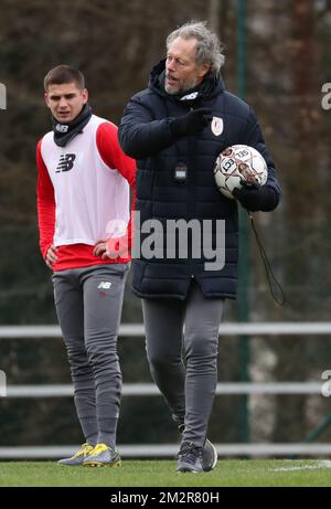 L'entraîneur-chef de Standard Michel Preud'homme gestes lors d'une session d'entraînement de l'équipe belge de football Standard de Liège, mercredi 06 mars 2019 à Liège. BELGA PHOTO VIRGINIE LEFOUR Banque D'Images