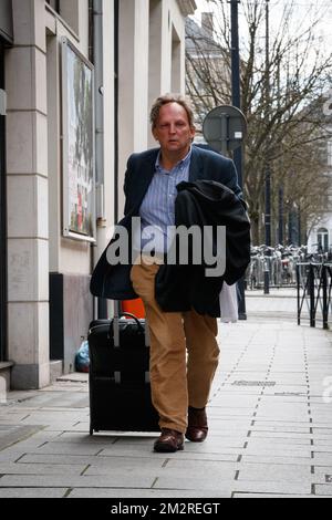 L'avocat Johan Plateau, défendant André Gyselbrecht, photographié lors d'une session du procès « Kasteelmoord » (meurtre au château), le lundi 18 mars 2019, devant la cour d'appel de Gent. Andre Gyselbrecht, Pierre Serry, Franciscus Larmit et Evert de Clercq sont les quatre accusés dans ce qu'on appelle le «meurtre de château» (kasteelmoord) sur Stijn Saelens, à sa maison, un château à Wingene, province de Flandre Occidentale. Le 31 janvier 2012, Saelens a mystérieusement disparu de son château. Son corps a été trouvé en février 2012 sur une propriété voisine. Saelens était le gendre d'Andre Gyselbrecht. BELGA PHOTO KURT DEPSLENTER Banque D'Images
