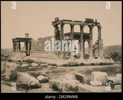 Erechtheion et Caryatides, sud , temples grecs, sites archéologiques, Erechtheum Athènes, Grèce. Collection Nicholas Catsimpolas Banque D'Images