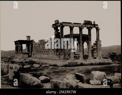 Érechthéion et Caryatides, sud , temples grecs, sites archéologiques, Erechtheum Athènes, Grèce. Collection Nicholas Catsimpolas Banque D'Images