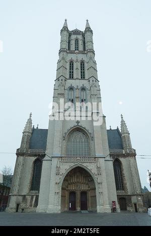 L'illustration montre la cathédrale Sint-Baafskathedraal à Gand, mardi 16 avril 2019. BELGA PHOTO JAMES ARTHUR GEKIERE Banque D'Images