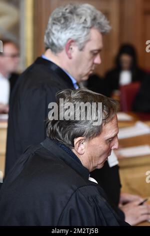 L'avocat Johan Plateau, défendant André Gyselbrecht photographié lors de l'arrestation du procès 'Kasteelmoord' (meurtre au château), lundi 06 mai 2019, devant la cour d'appel de Gent. Andre Gyselbrecht, Pierre Serry, Franciscus Larmit et Evert de Clercq sont les quatre accusés dans ce qu'on appelle le «meurtre de château» (kasteelmoord) sur Stijn Saelens, à sa maison, un château à Wingene, province de Flandre Occidentale. Le 31 janvier 2012, Saelens a mystérieusement disparu de son château. Son corps a été trouvé en février 2012 sur une propriété voisine. Saelens était le gendre d'Andre Gyselbrecht. BELGA PHOTO DIRK WAEM Banque D'Images