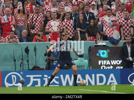 12/13/2022, Lusail Iconic Stadium, Doha, QAT, coupe du monde FIFA 2022, demi-finales, Argentine contre Croatie, dans l'image le défenseur croate Borna Sosa Banque D'Images