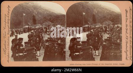 Falling into line - troops of the Imperial Army, Japan , Soldiers, Russo-Japanese War, 1904-1905 Banque D'Images