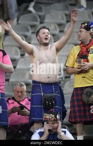 Les supporters écossais photographiés au début d'un match de football entre l'équipe nationale belge les Red Devils et l'Ecosse, mardi 11 juin 2019 à Bruxelles, un match de qualification de l'UEFA Euro 2020. BELGA PHOTO YORICK JANSENS Banque D'Images