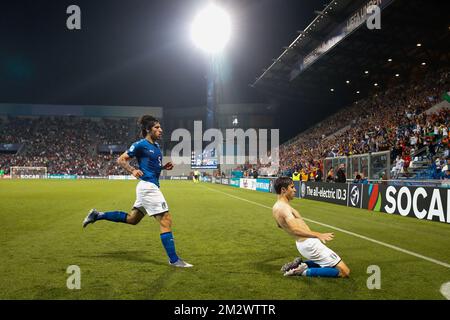 L'Italien Federico Chiesa (R) célèbre après avoir marqué lors d'un match de football entre l'équipe nationale belge U21 et l'équipe italienne U21, samedi 22 juin 2019, match 3/3 dans le groupe A aux championnats européens de 2019 de moins de 21 ans à Reggio, Italie. BELGA PHOTO BRUNO FAHY Banque D'Images